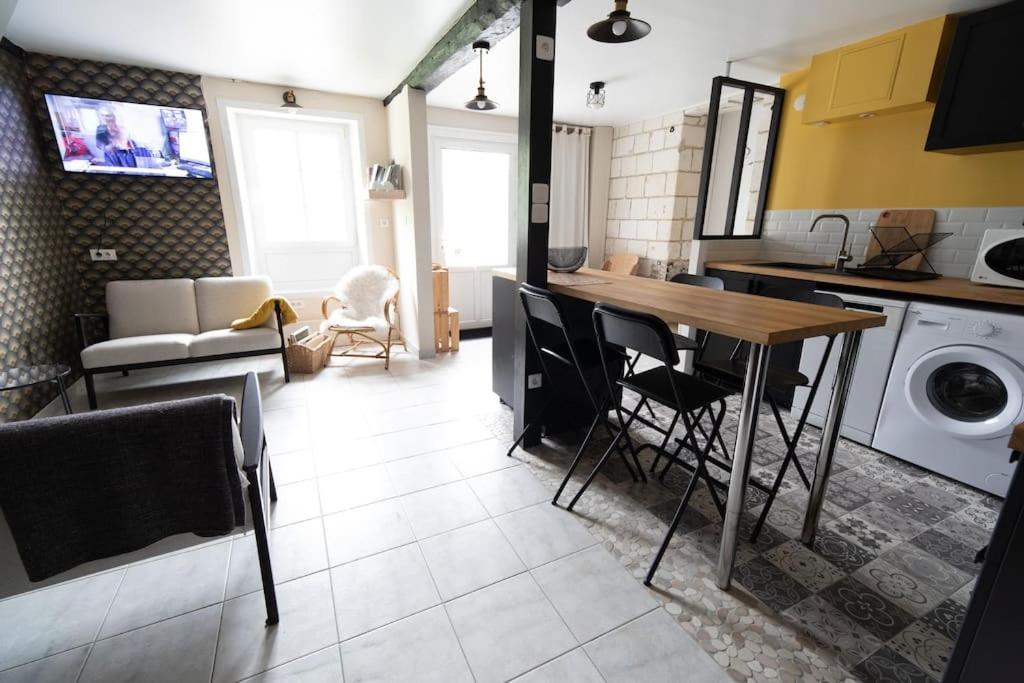 Domaine Des Demoiselles - Gite Et Spa Hauteville  Eksteriør billede